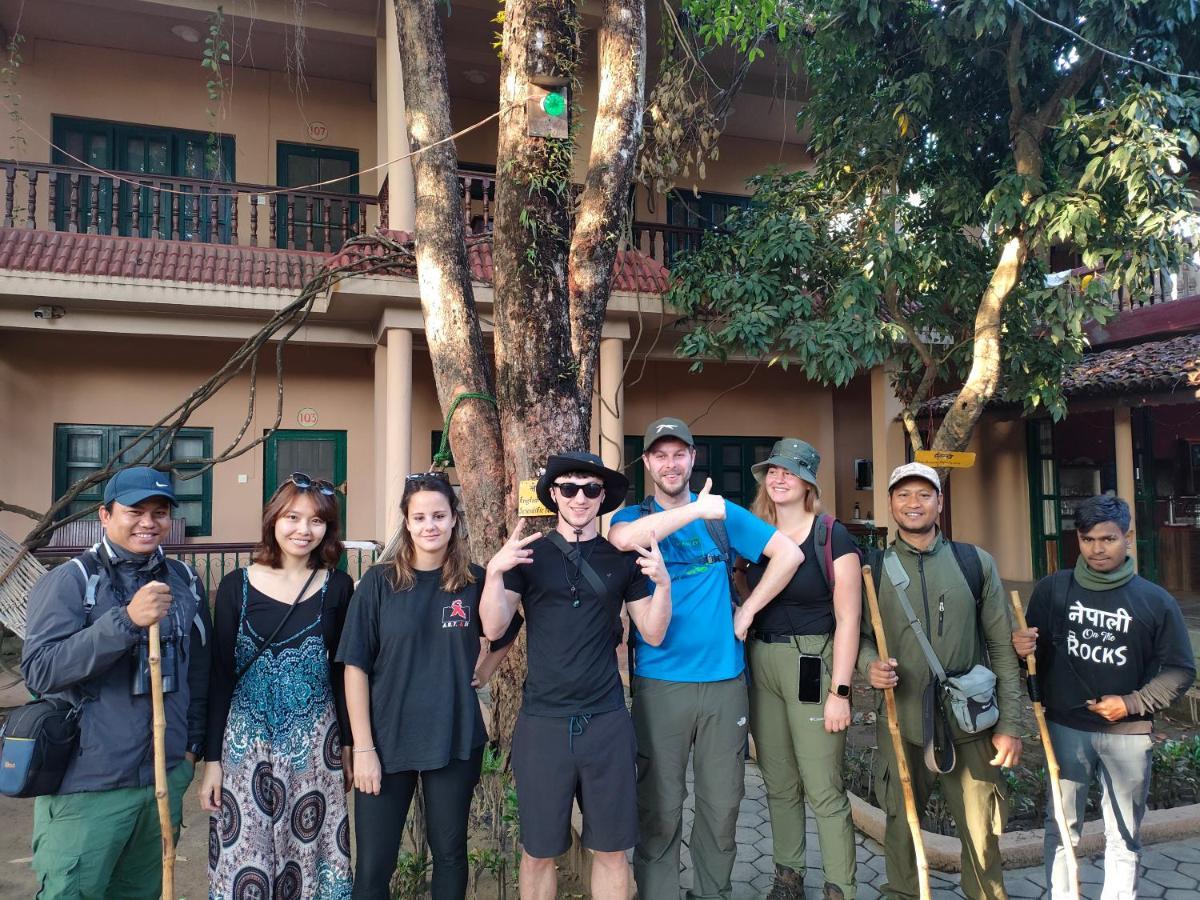 Wild Horizons Guest House Sauraha Luaran gambar
